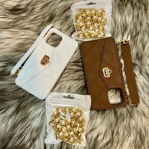 iPhone 13 phone case with chain